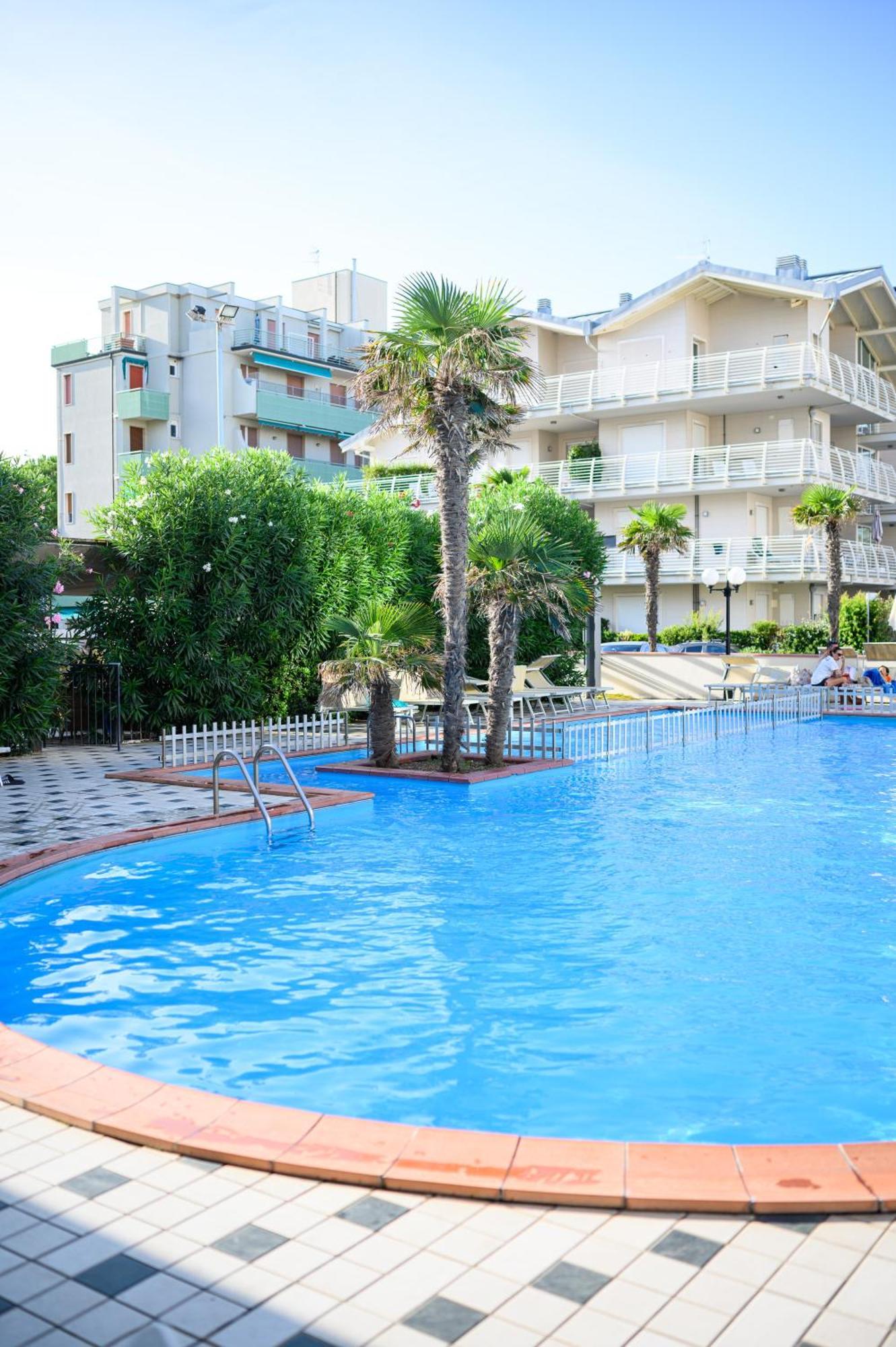 Hotel De Paris Lido Di Savio Kültér fotó
