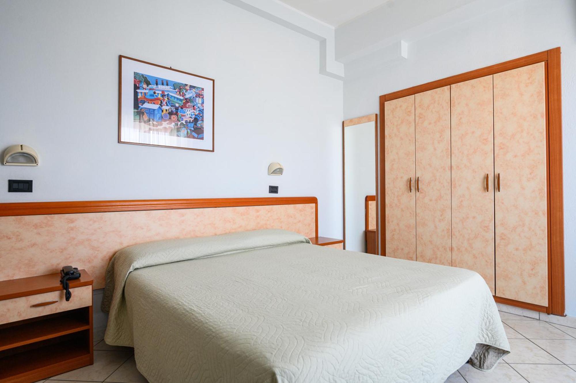Hotel De Paris Lido Di Savio Kültér fotó