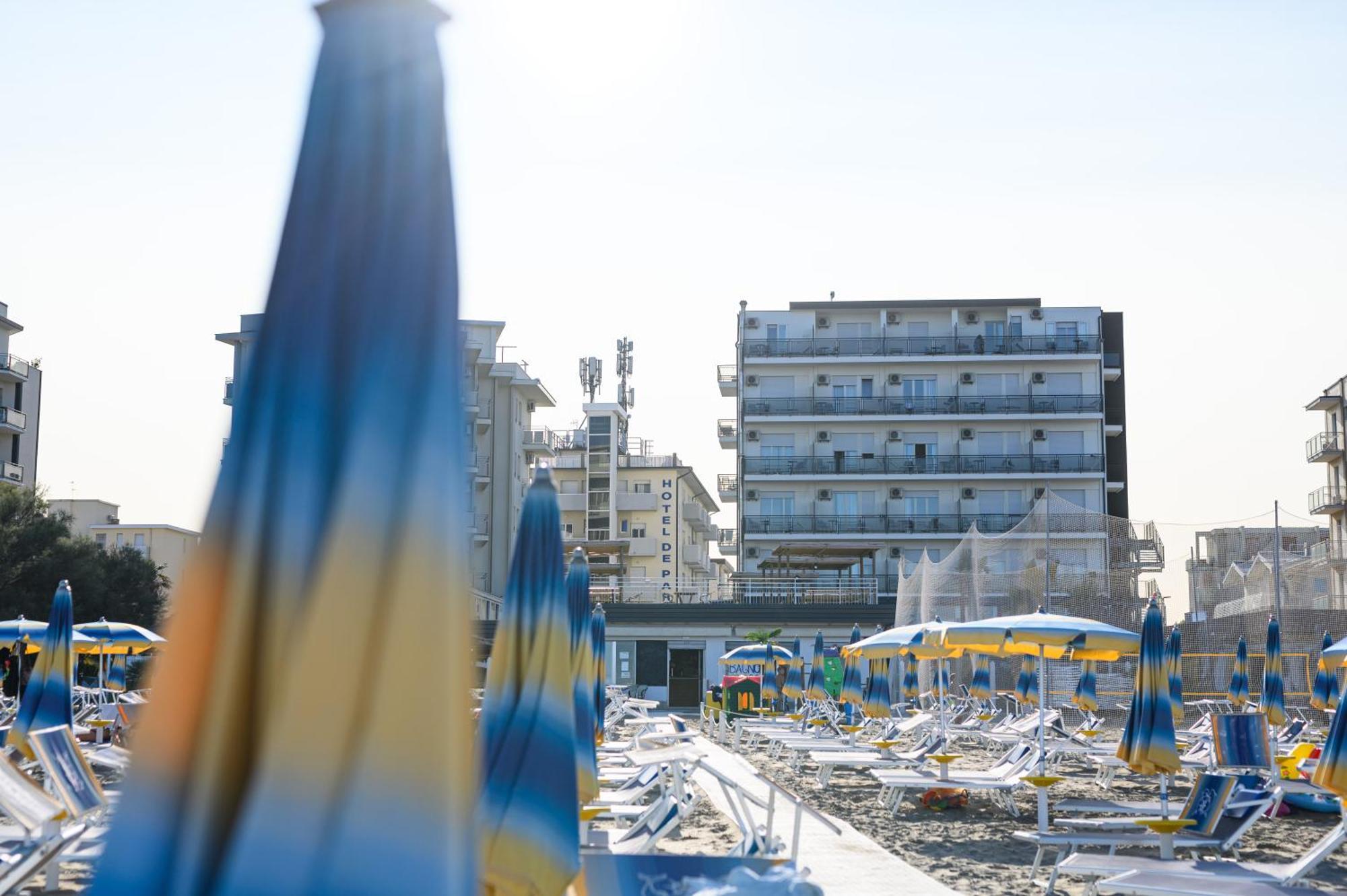 Hotel De Paris Lido Di Savio Kültér fotó